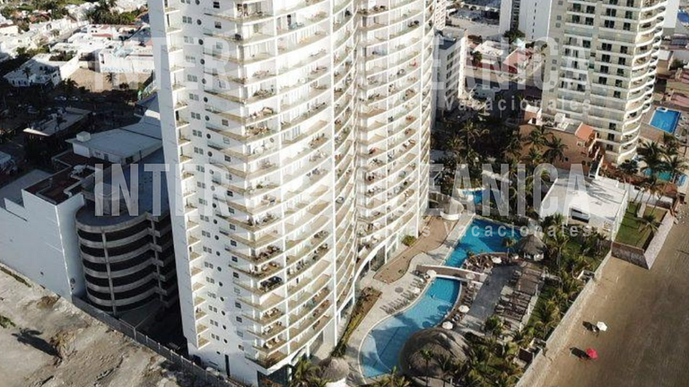 Condominios de lujo en el corazón de la Zona Dorada en Camin