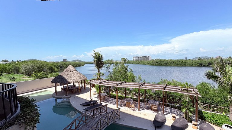 Tulum-style boutique stay in Marina Mazatlán