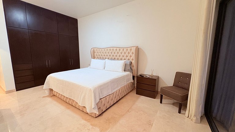 Casa con jardín, alberca y jacuzzi privado en Zona Dorada