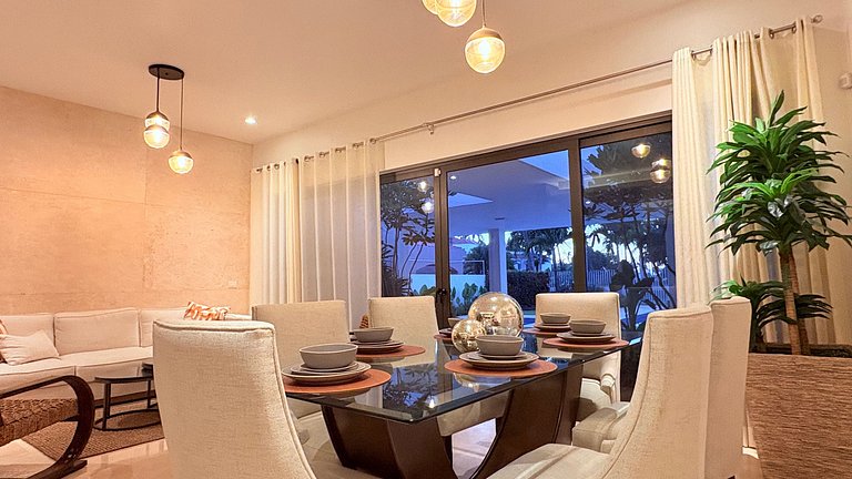 Casa con jardín, alberca y jacuzzi privado en Zona Dorada
