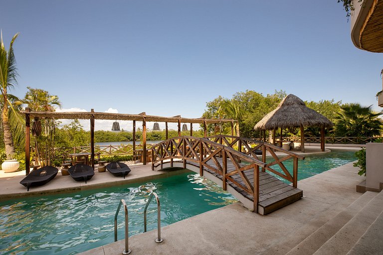 Tulum-style boutique stay in Marina Mazatlán