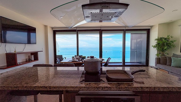 Luxury and Sea: Exclusivity on the Malecón de Mazatlán