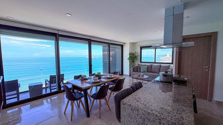 Torre Central 102: Lujo Frente al Mar en Mazatlán