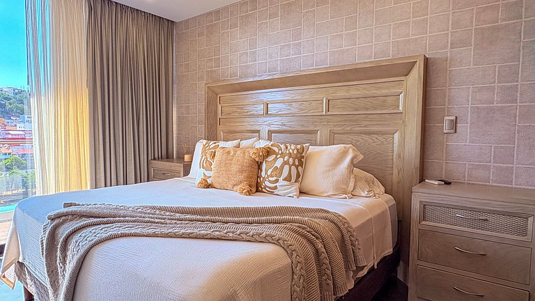 Sea View · 2BR · Malecon · Near Historic Center