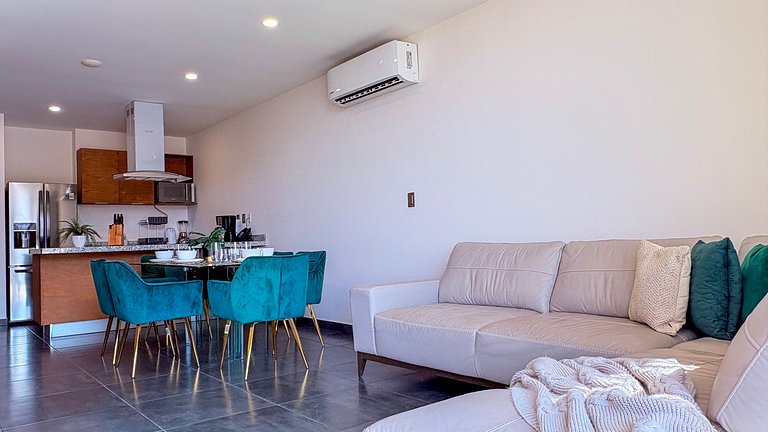 Sea View · 2BR · Malecon · Near Historic Center