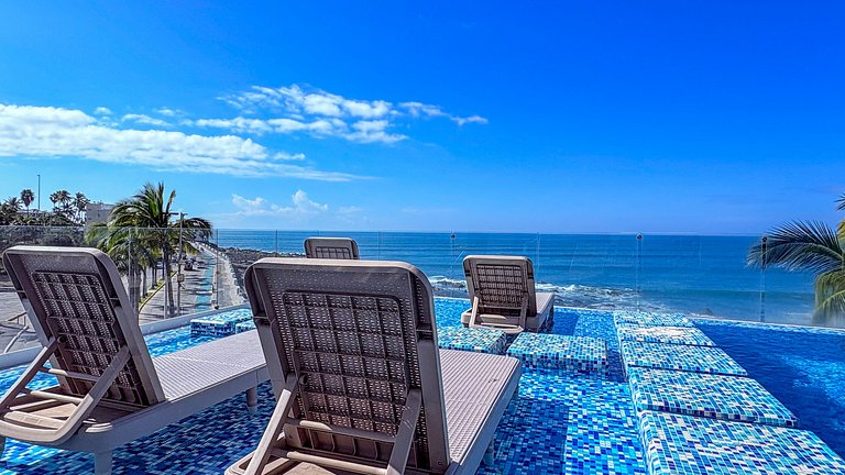 Boca de Cielo · Malecón · Ocean Views