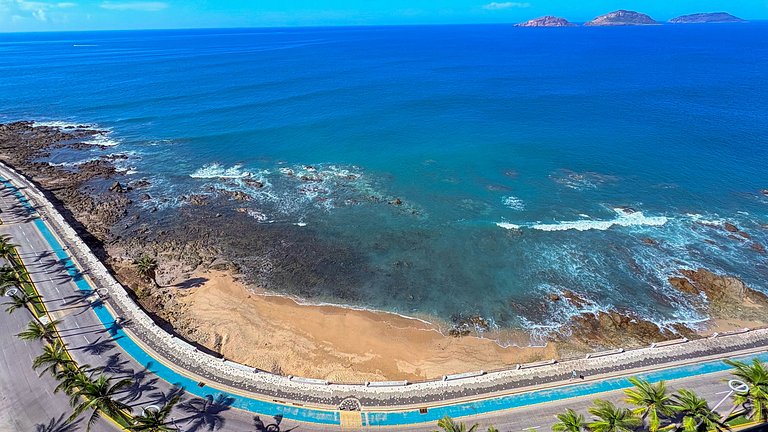 Vista al Mar · 2 Rec · Malecón · Cerca Centro Histórico