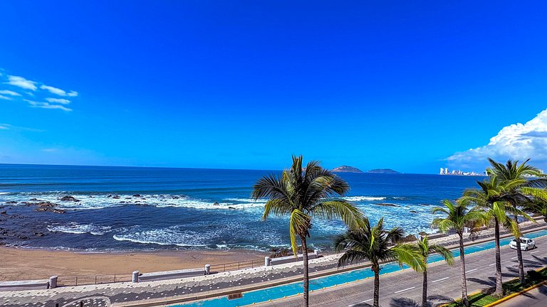 Vista al Mar · 2 Rec · Malecón · Cerca Centro Histórico