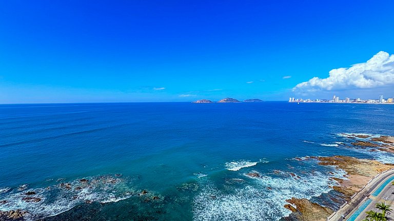Boca de Cielo · Malecón · Ocean Views