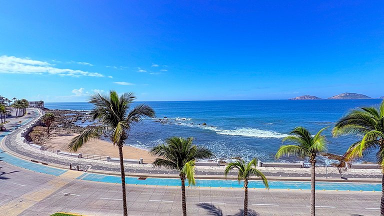 Vista al Mar · 2 Rec · Malecón · Cerca Centro Histórico